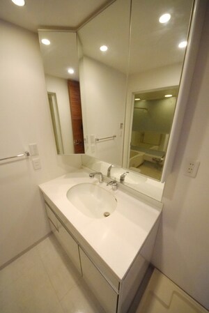 コンフォリア神田神保町の物件内観写真